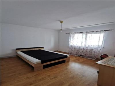 Apartament cu 2 camere de vanzare, str. Arinilor