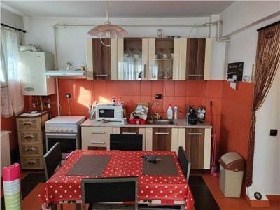 Apartament cu 2 camere de vanzare, Floresti